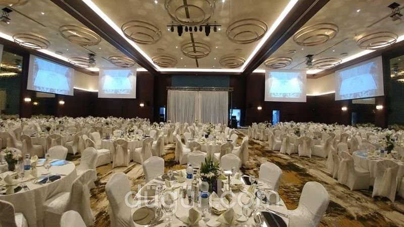 Bayır Diamond Hotel & Convention Center