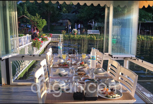 Kıyı Cafe & Restaurant