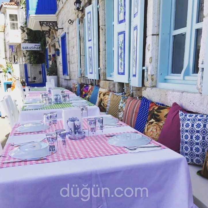 Saki Alaçatı Meyhane