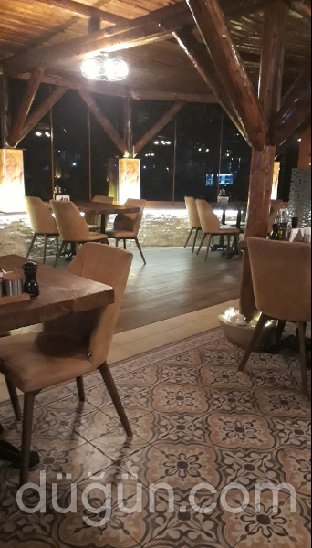 Saklı Bahçe Cafe & Restaurant
