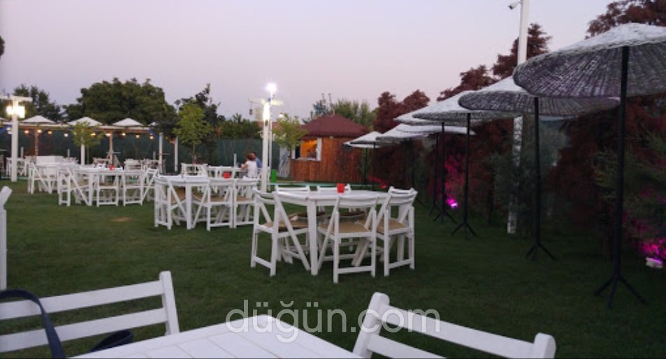 Toros Mekan Kır Bahçesi