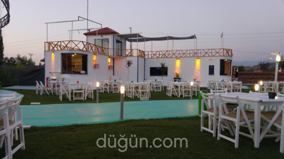 Toros Mekan Kır Bahçesi