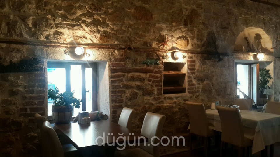 Ayana Yosun Restaurant