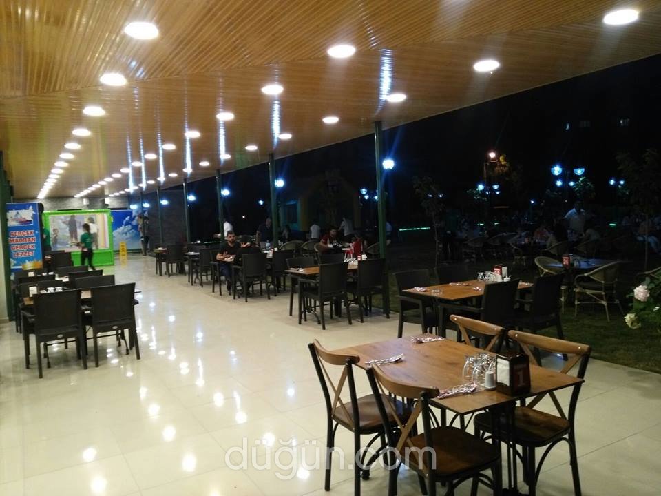 Köfteci Tamer Öztürk