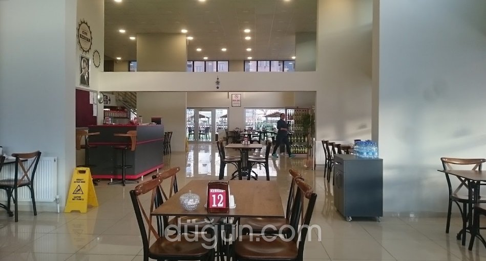 Köfteci Tamer Öztürk