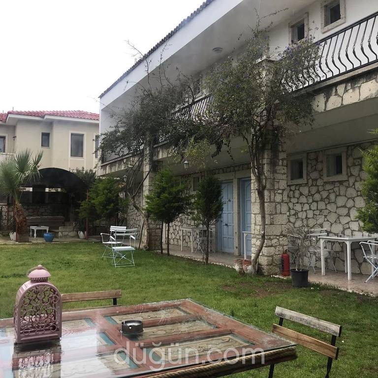 Alasonya Otel Alaçatı By Lamira