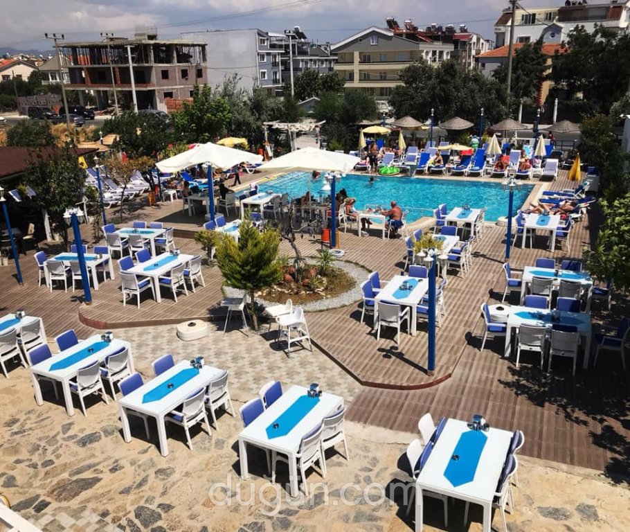 Mavi Restaurant & Bistro
