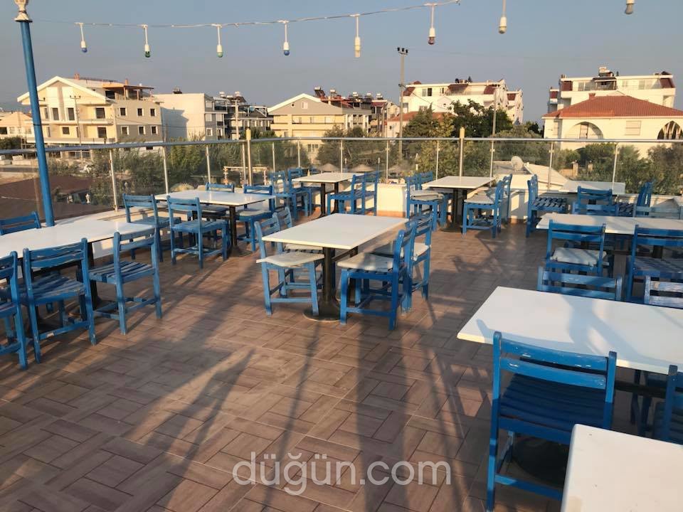 Mavi Restaurant & Bistro