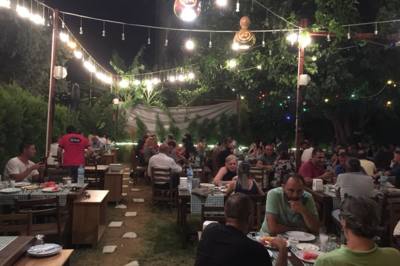 Laz Aydın Restaurant