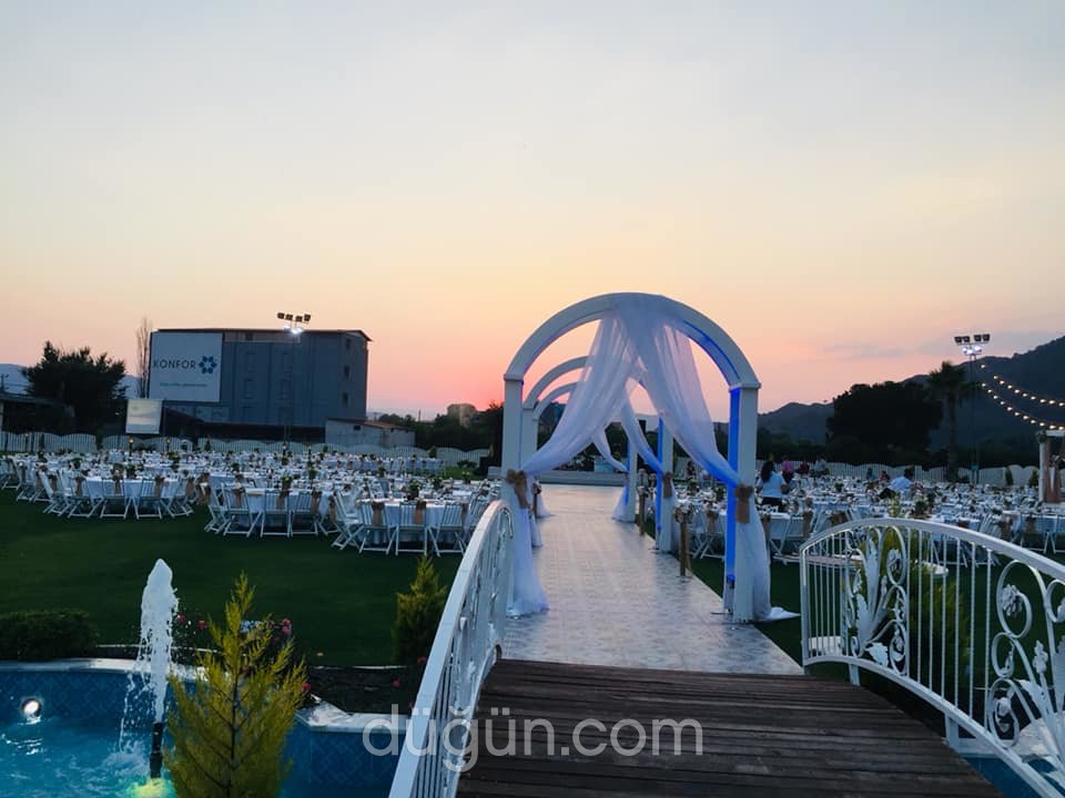 Otantik Royal Garden