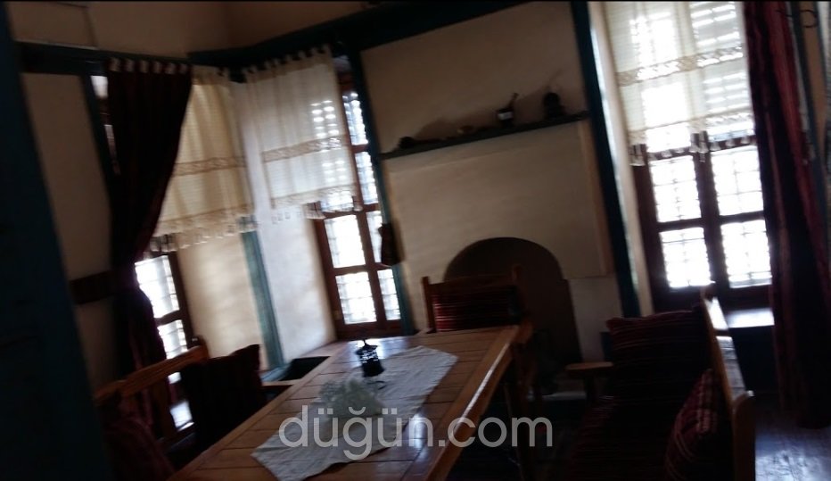 Tarihi Kısakahyaoğlu Konağı