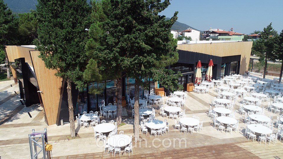 Kırçiçeği Sosyal Tesisi