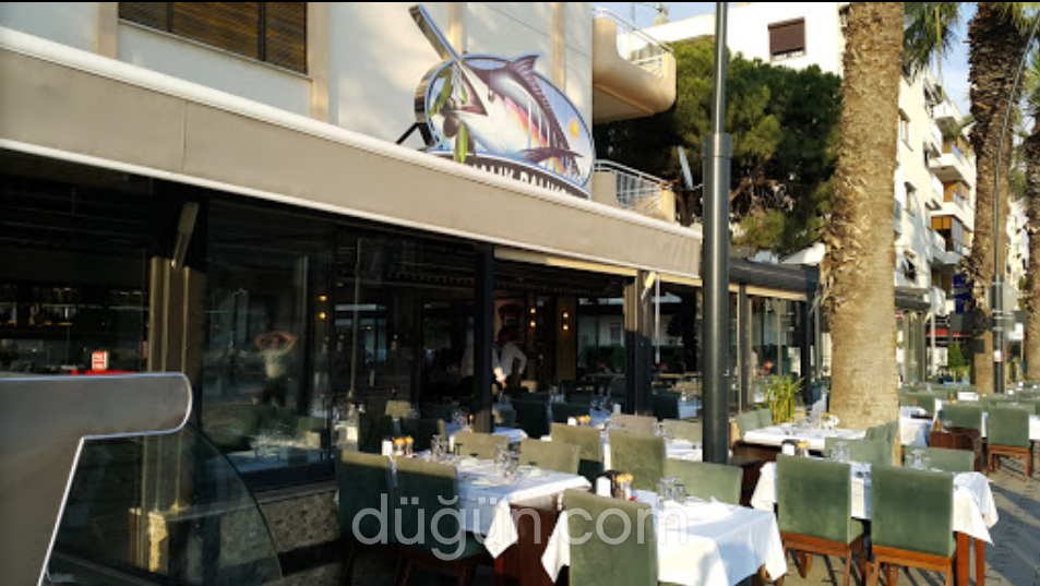 Ayvalık Balıkçısı Bostanlı