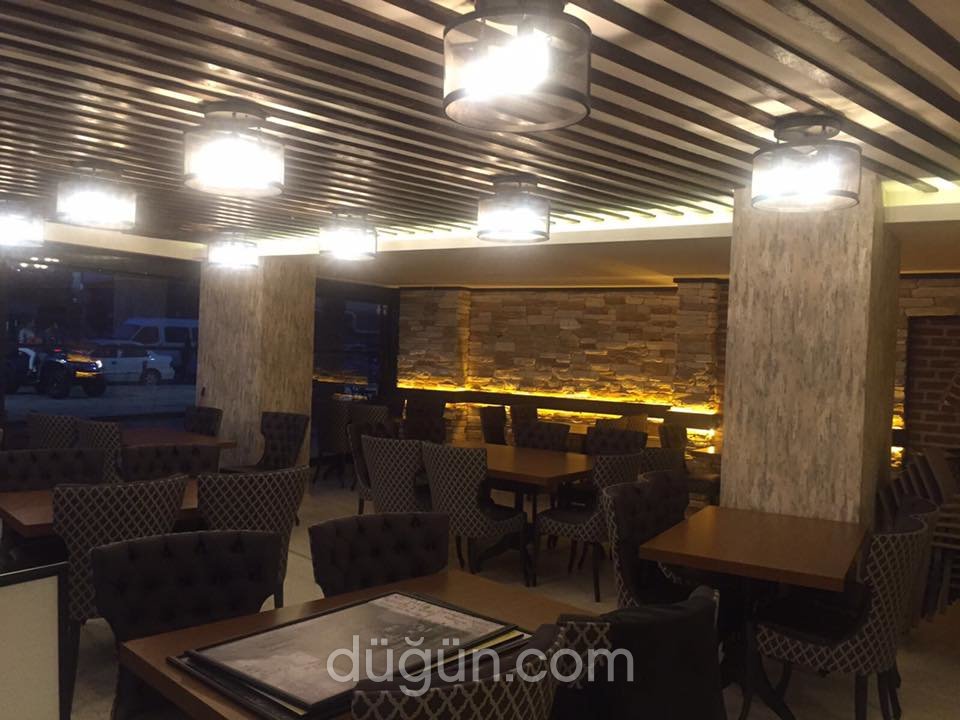 Ayvalık Balıkçısı Bostanlı