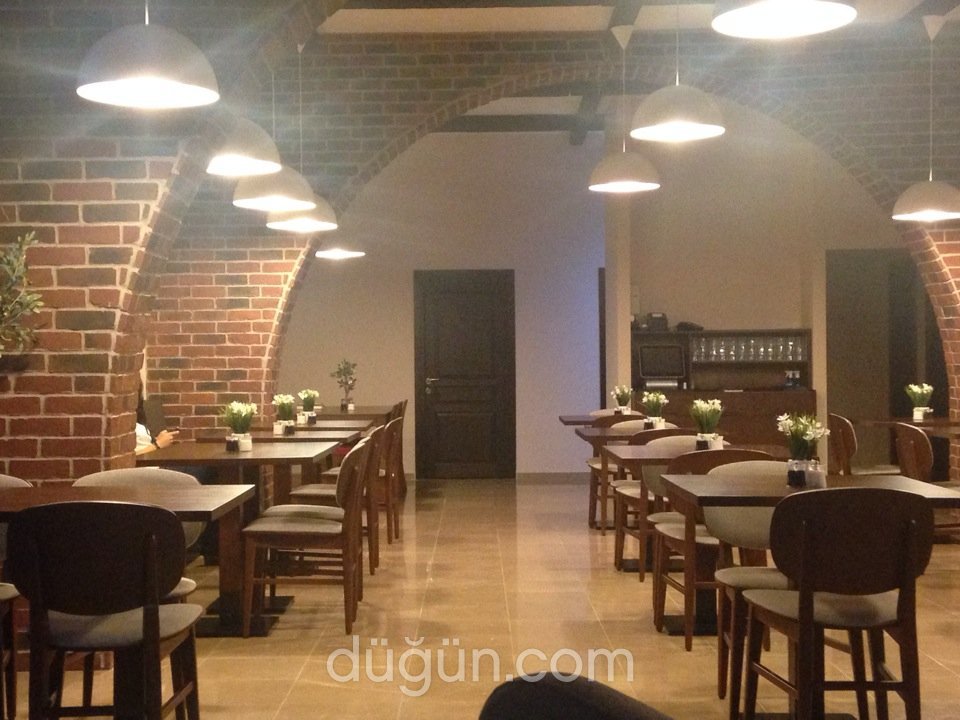 Naif Restaurant & Bistro