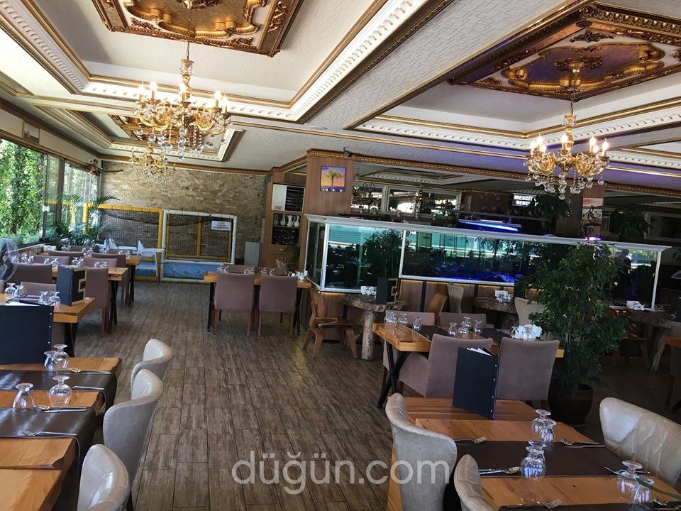 Emar Delüx Restaurant