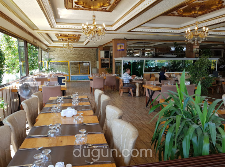 Emar Delüx Restaurant