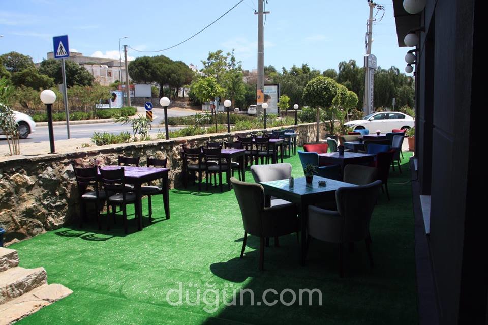 Peters Place Restaurant