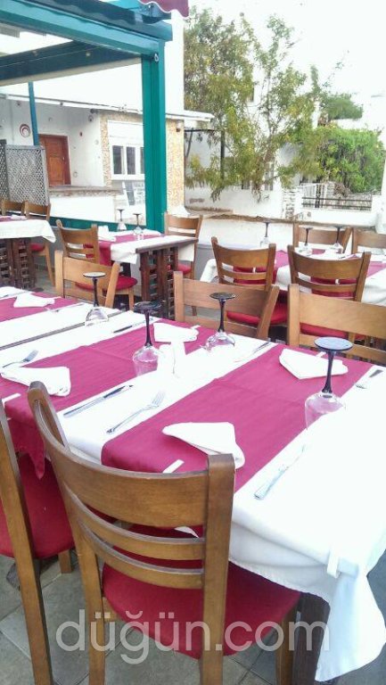 Peters Place Restaurant