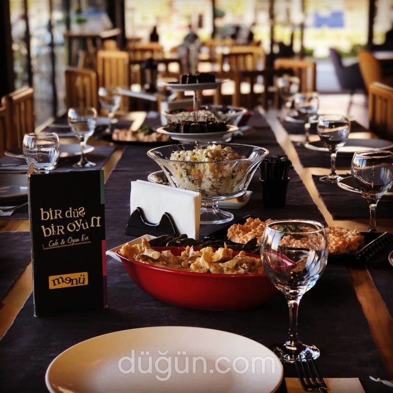 Bir Düş Bir Oyun Cafe