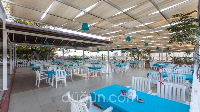 Helios Hotel Beach Lounge