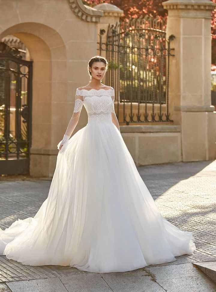 Jorjet Moda Evi 42 A Kesim Vintage Kayık Yaka Gelinlik