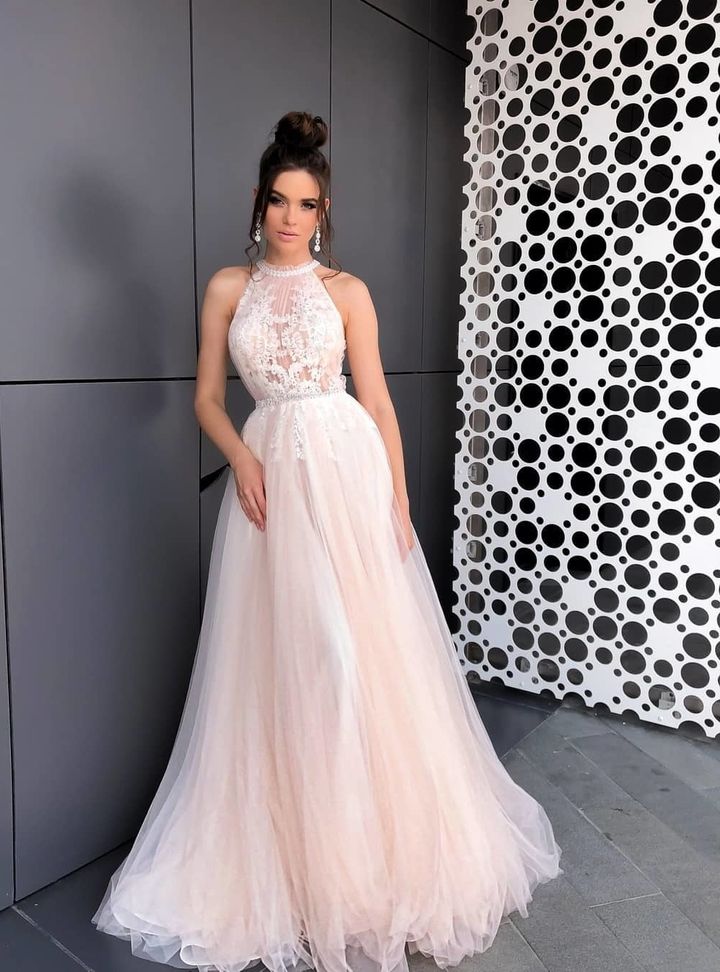 Jorjet Moda Evi 53 Halter Yaka Düz Kesim Romantik Gelinlik
