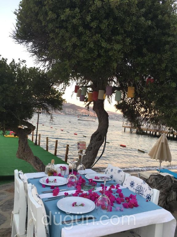 Yelken Bay Beach & Hotel