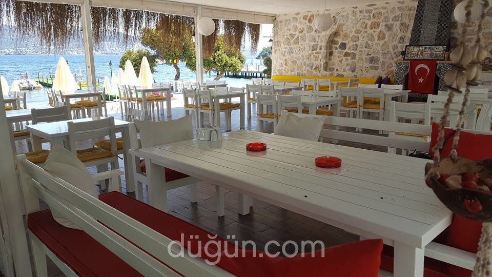 Yelken Bay Beach & Hotel