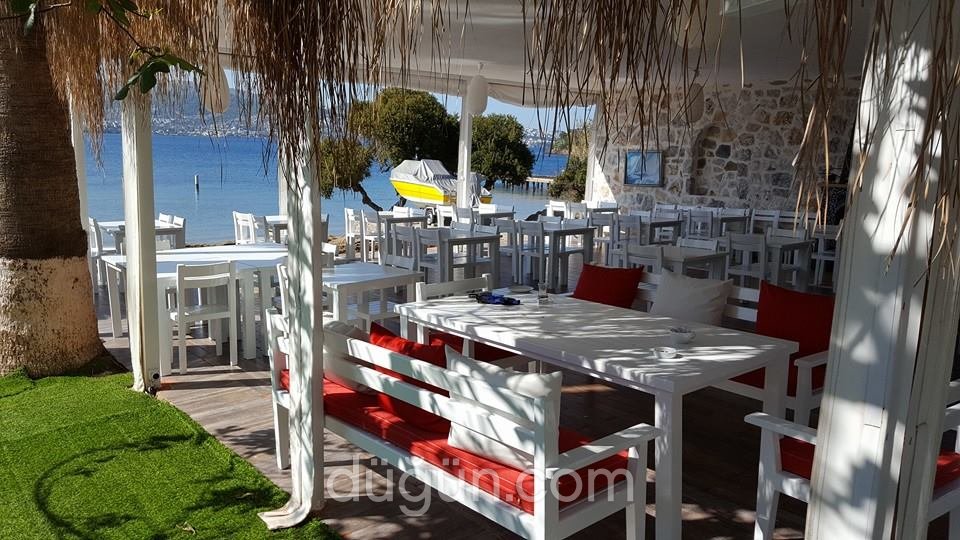 Yelken Bay Beach & Hotel