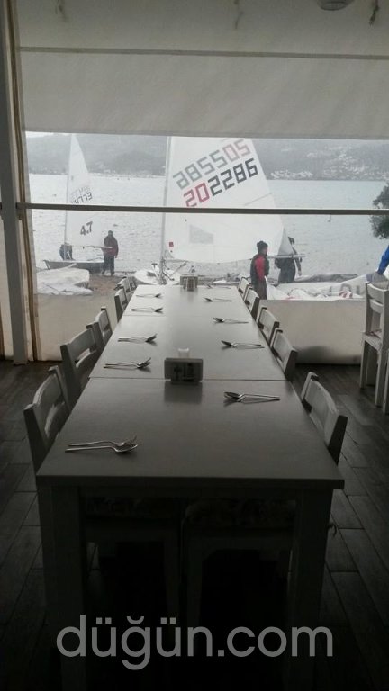 Yelken Bay Beach & Hotel