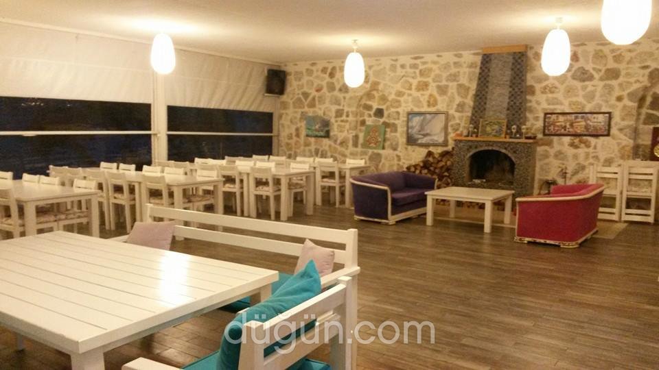 Yelken Bay Beach & Hotel