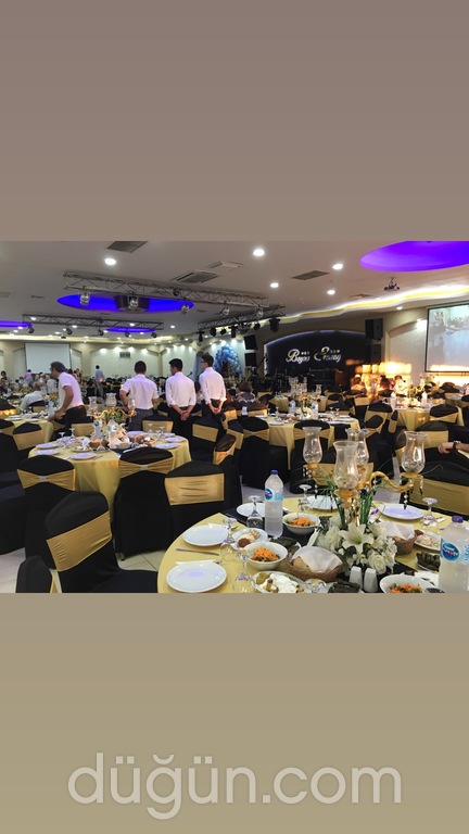 Kuşadası Beyaz Saray Düğün Davet Alanı