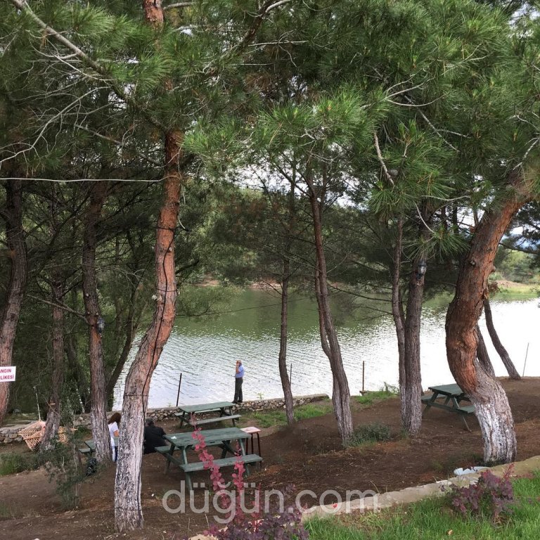 Saklı Göl Kır Bahçesi