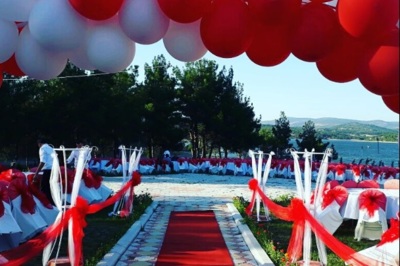 Saklı Göl Kır Bahçesi