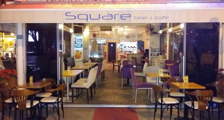 Square Cafe & Bar