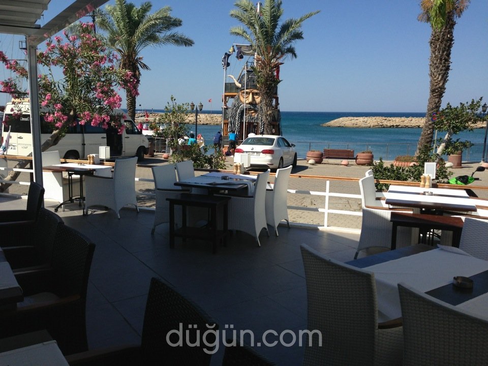 Aphrodite Restaurant & Lounge