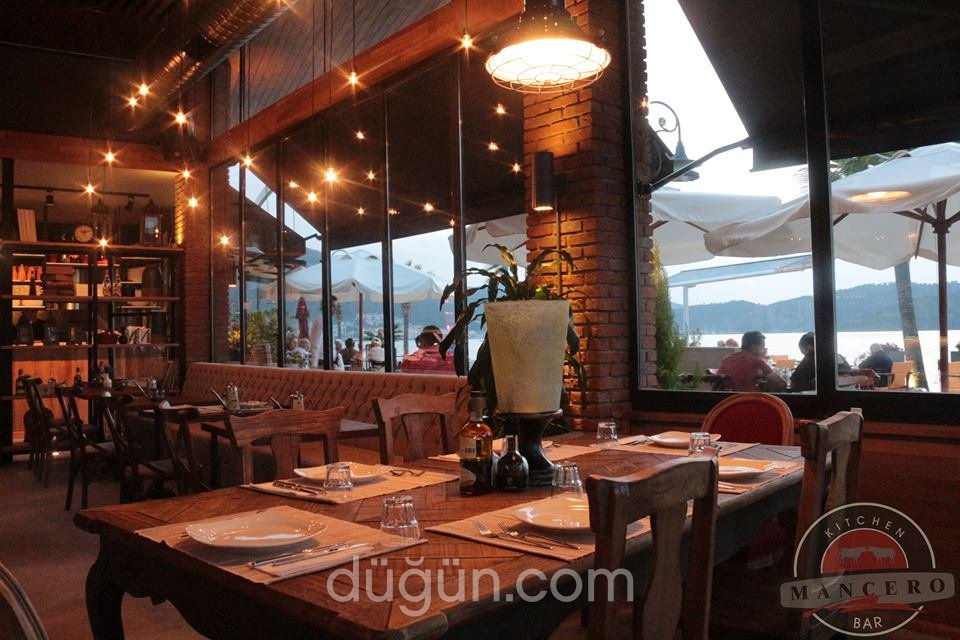 Mancero Kitchen & Bar