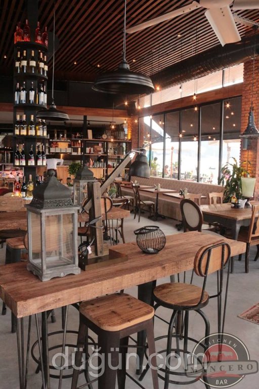 Mancero Kitchen & Bar