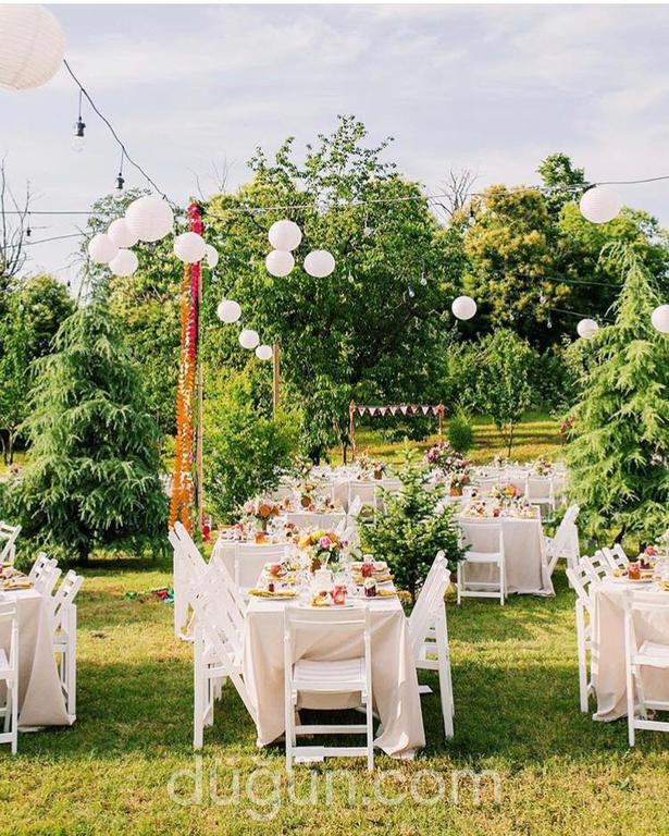 Balonlu Kır Düğünü Konsepti