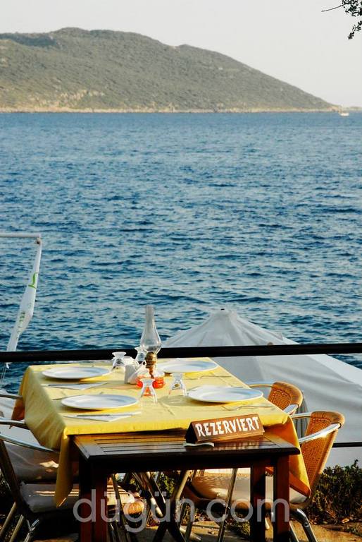 Leymona Beach&Restaurant