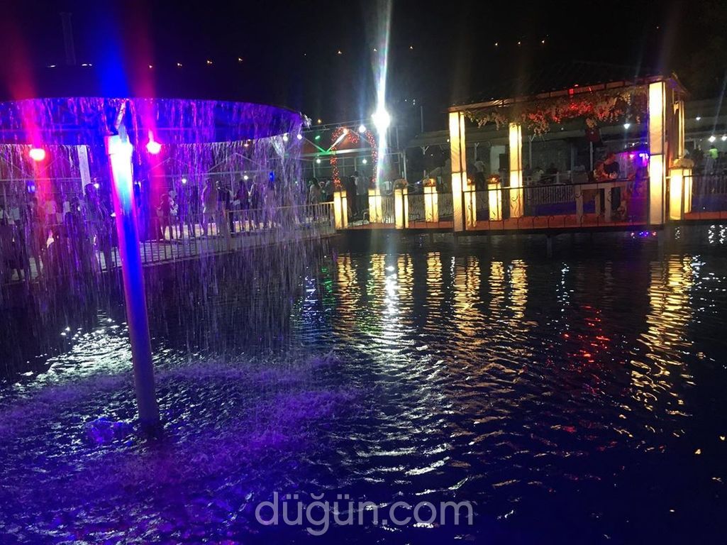 Kullar Havuzbaşı Düğün Davet