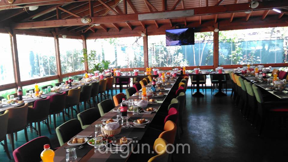 Antik Cafe & Restaurant