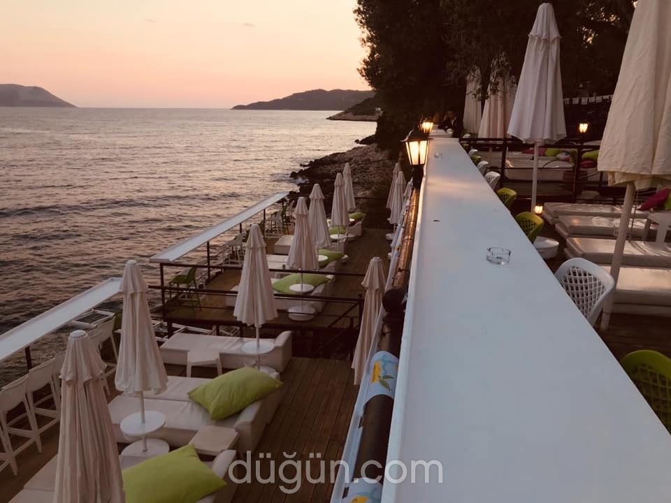 Leymona Beach&Restaurant