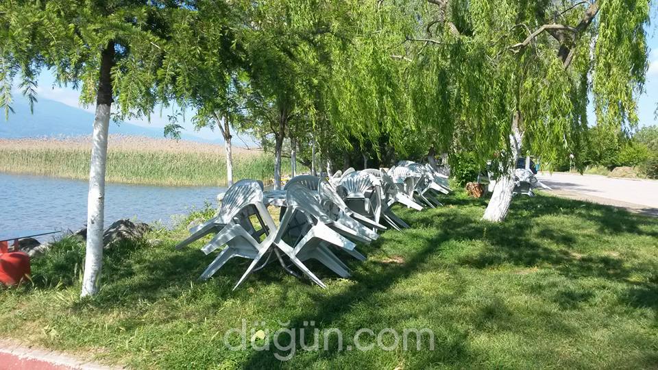 Eşme Bostanlar Cafe