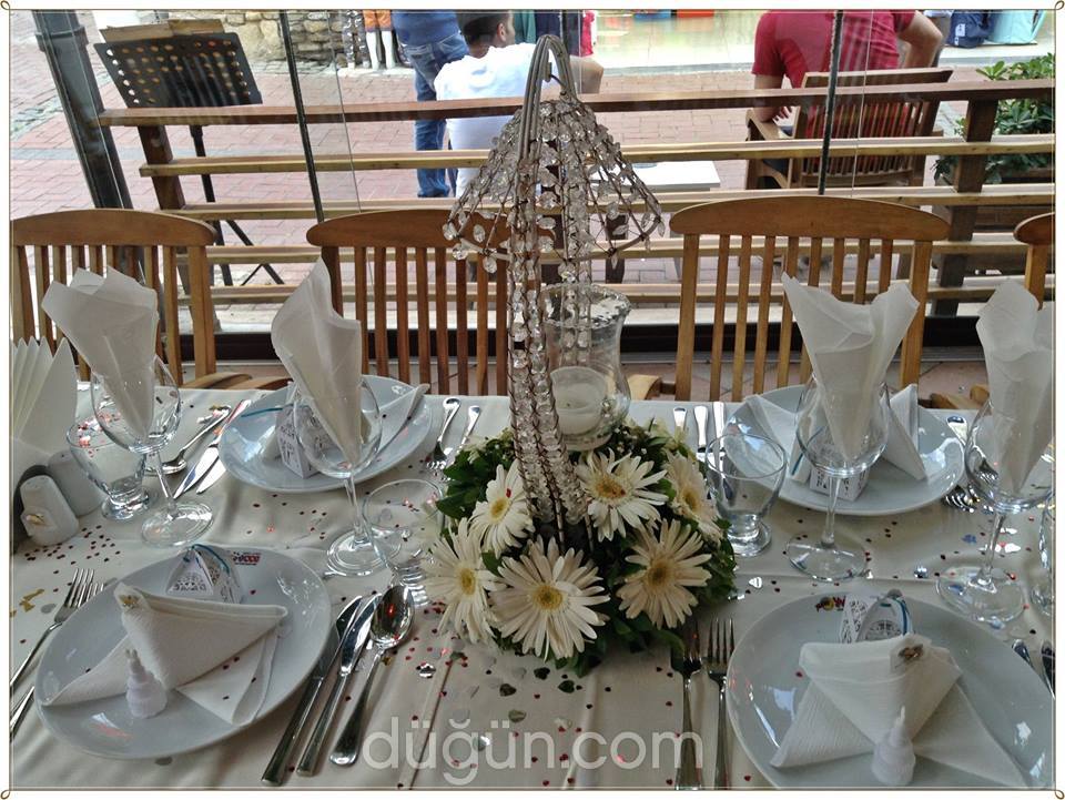 Planet Yucca Restaurant