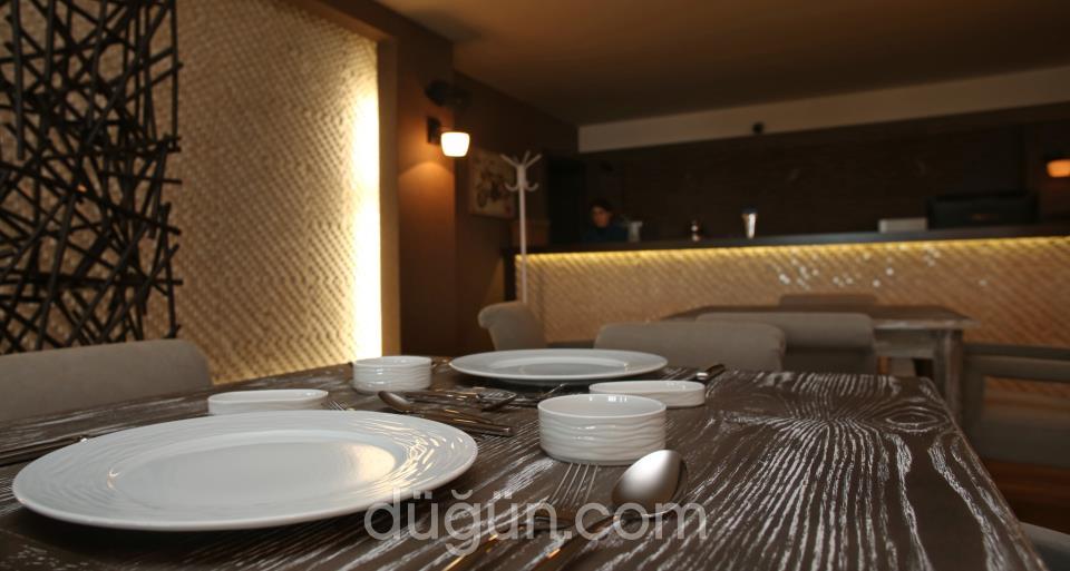 Upstairs Cafe & Restaurant