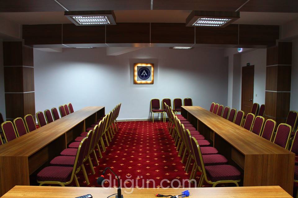 Nuri Nihat Aslanoba Uygulama Oteli