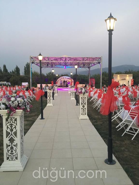 Gümüş Garden Kır Düğünü