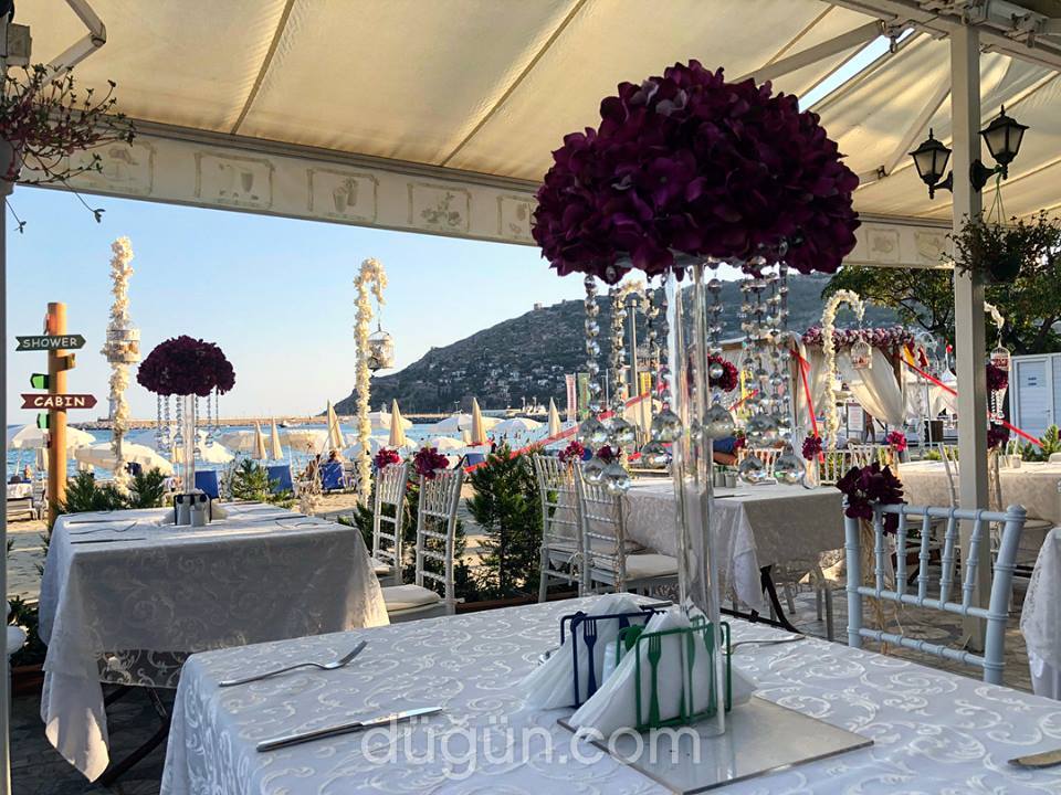 Sorti by Neşe Beach